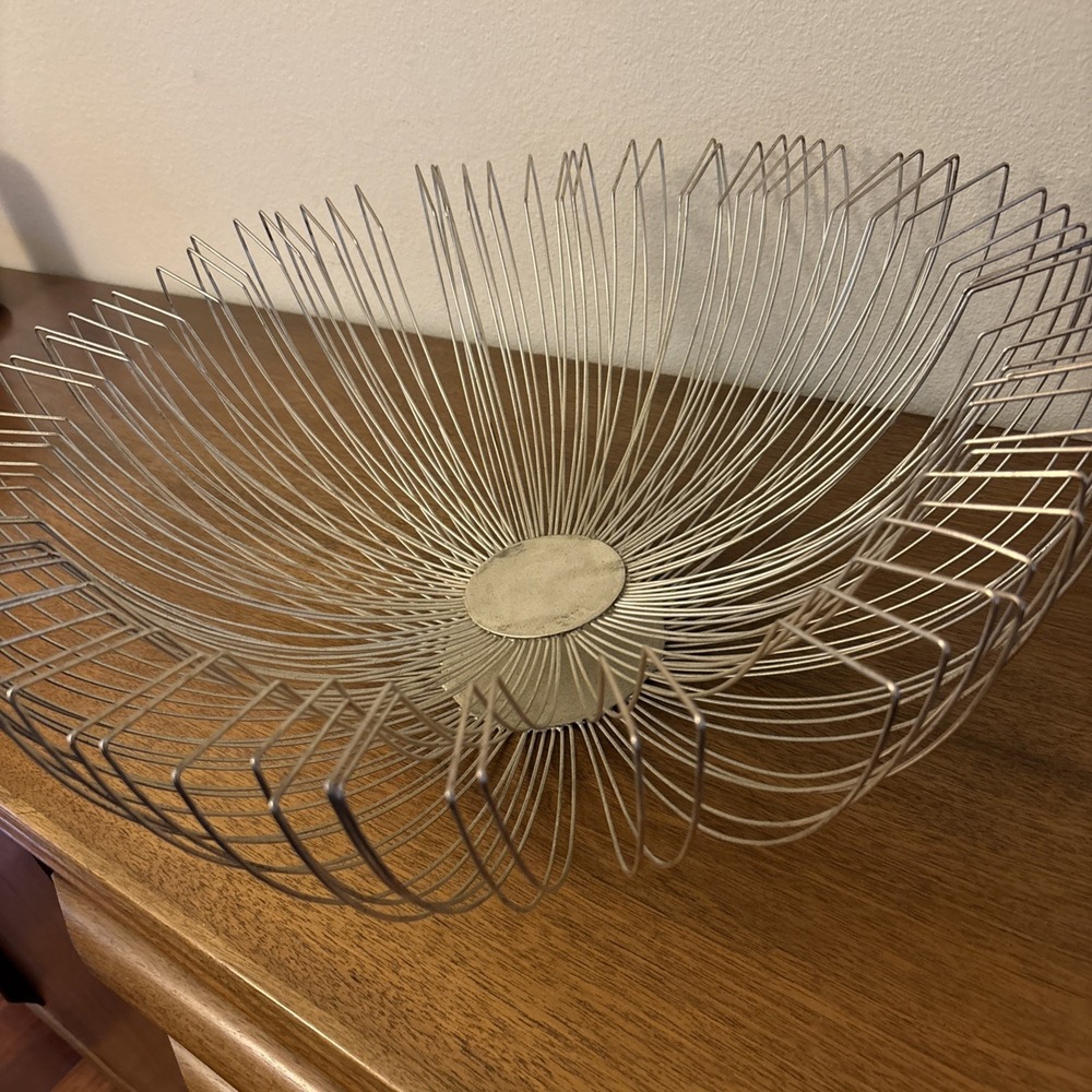 MCM Silver Metal Wire Fruit Basket Floating Bowl 21 Inch Diameter Modern Minimal